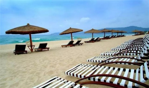 小龙翻大江火锅