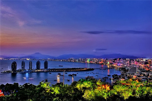 新房装修怎么选涂料（新房装修刷漆刷什么颜色最好）